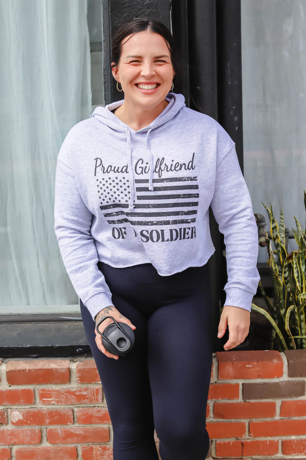 Proud Girlfriend of a Soldier Lightweight Crop Hoodie (Gray) - Image 2