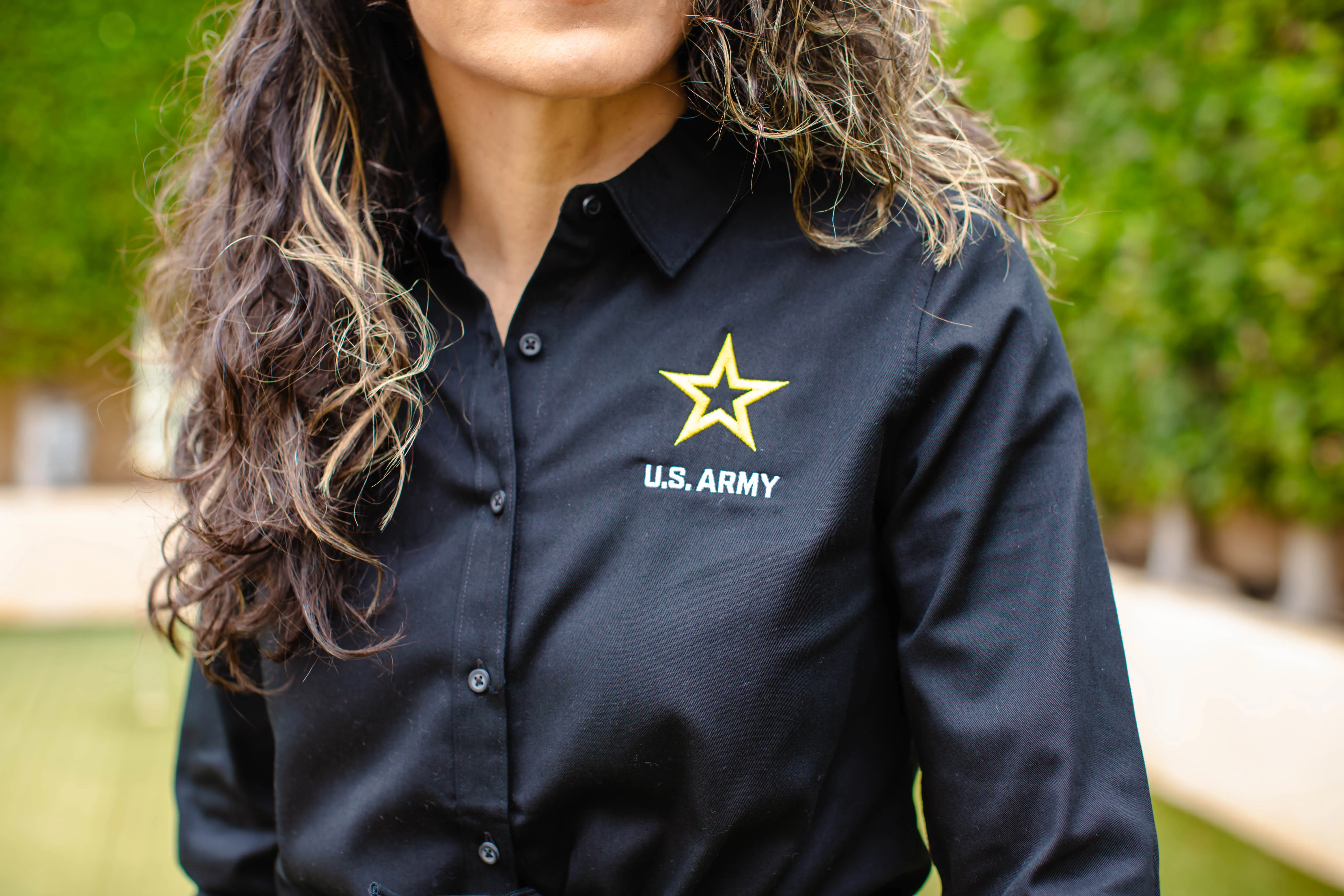 U.S. Army Button Up Shirt LADIES (Black) - Image 3